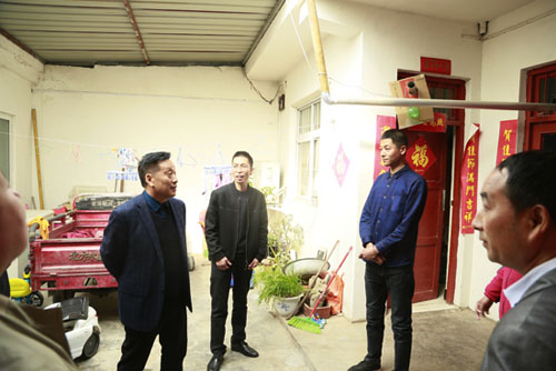 隆華黨委書記李占明深入貧困戶調(diào)研，助力精準(zhǔn)扶貧