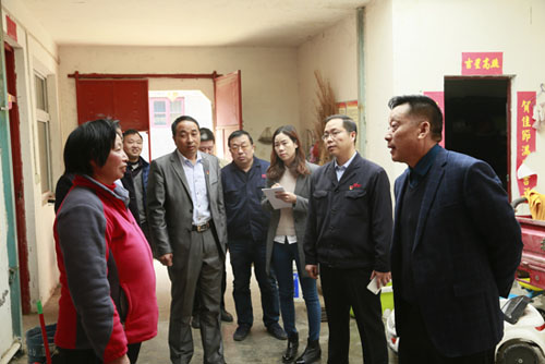 隆華黨委書記李占明深入貧困戶調(diào)研，助力精準(zhǔn)扶貧